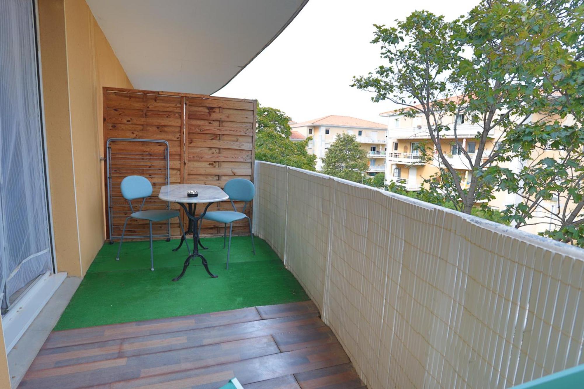 Appart T2 Dans Residence Calme Parking Prive Gratuit Miramas Exterior photo